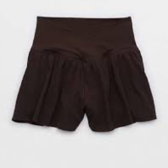 M: Aerie Crossover Flowy Stretch Shorts - Picture 4 of 5